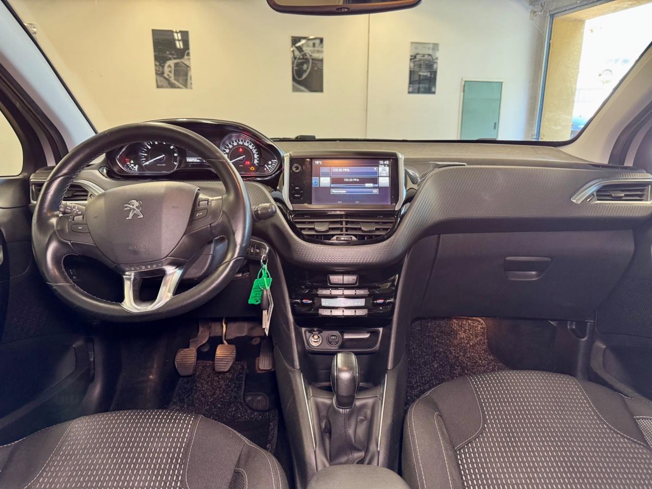 Peugeot 208 PureTech Allure