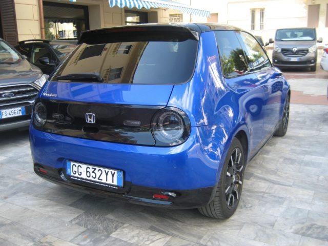 HONDA e Advance 17