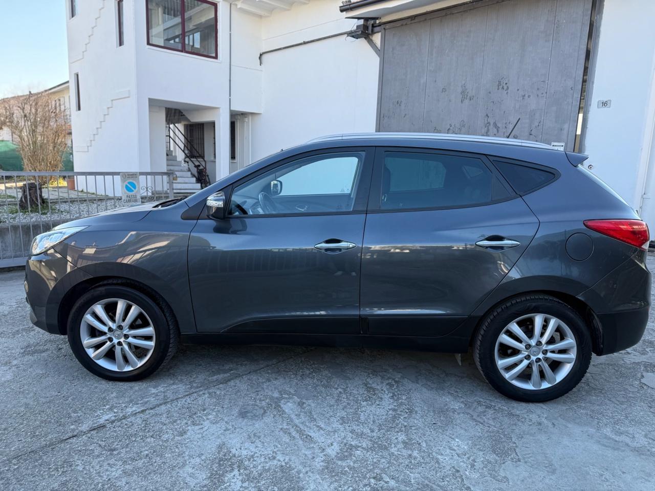 Hyundai iX35 2.0 CRDi 184CV 4WD 4x4 Automatic 2012