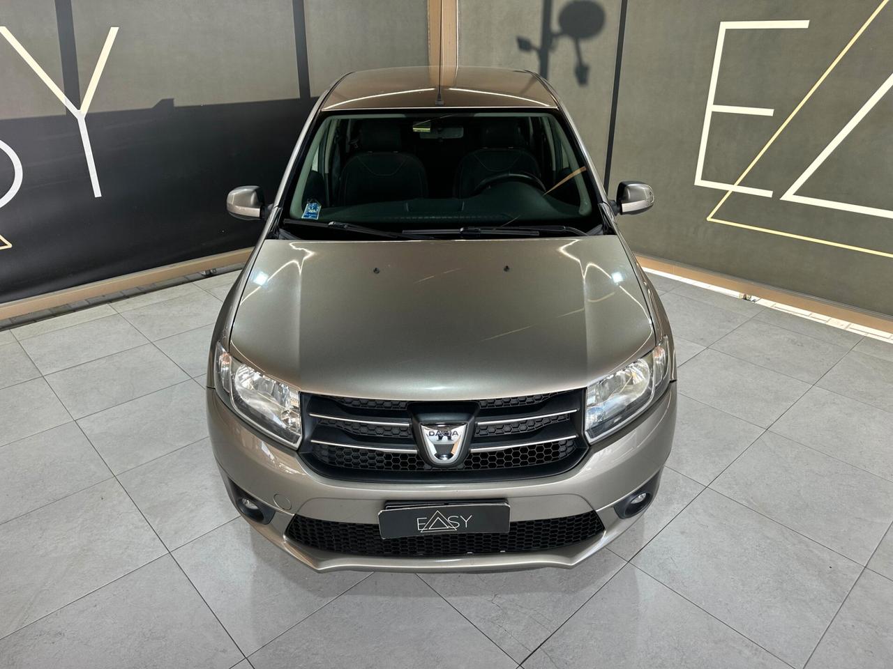 Dacia Sandero 1.2 Laureate Gpl 75cv