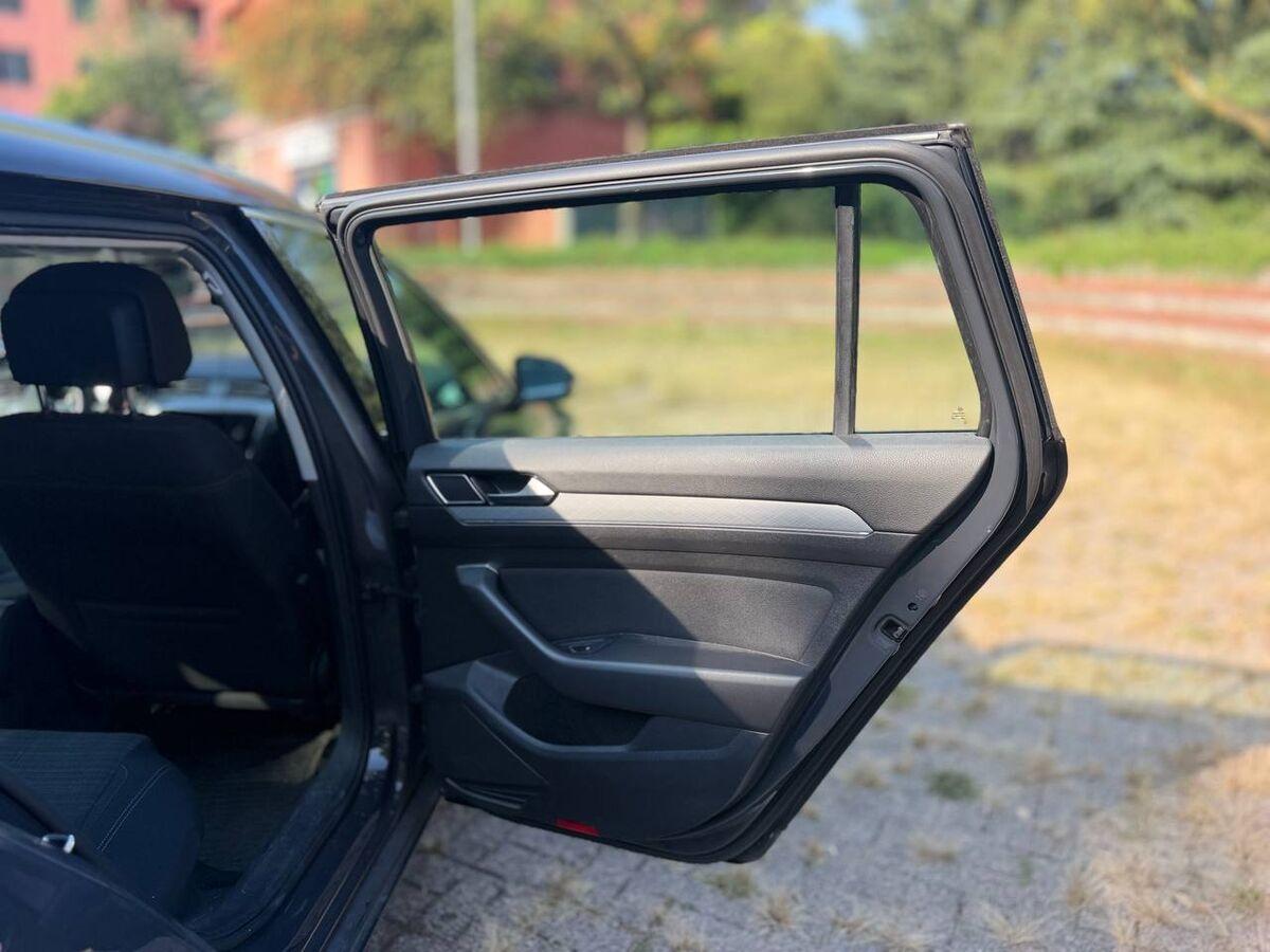 Volkswagen Passat Variant 2.0 tdi Business 122cv dsg