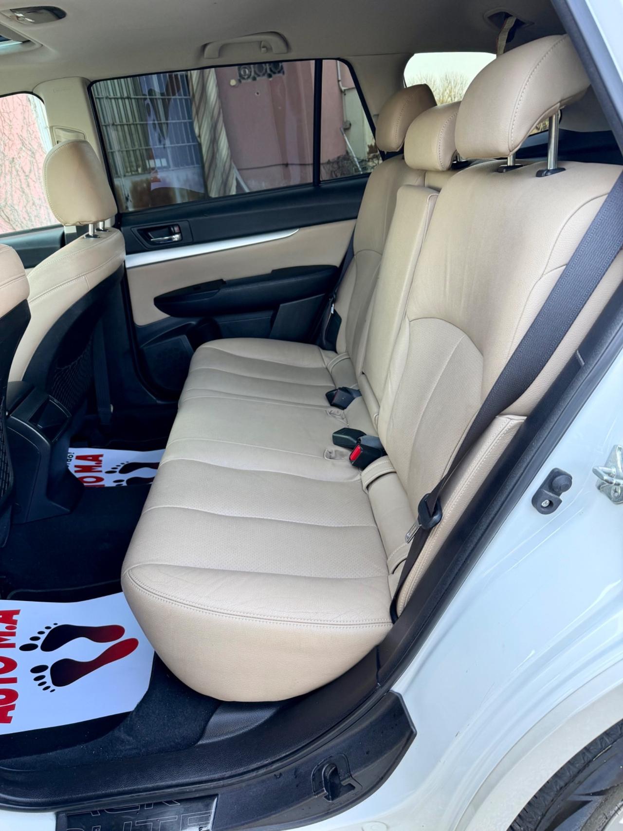 Subaru OUTBACK 2.0D 4*4 GARANZIA 12 mesi ! ! !