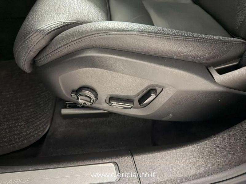 Volvo XC60 T6 Plug-in hybrid AWD Plus Bright (TETTO, GANCIO)