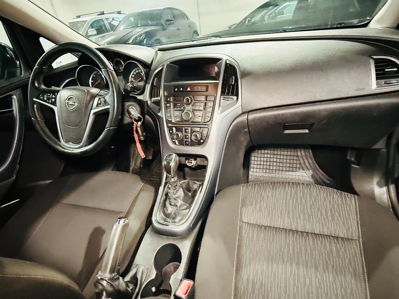 Opel Astra 1.7 CDTI 110CV Sports Tourer Cosmo*NEOPATENTATI*