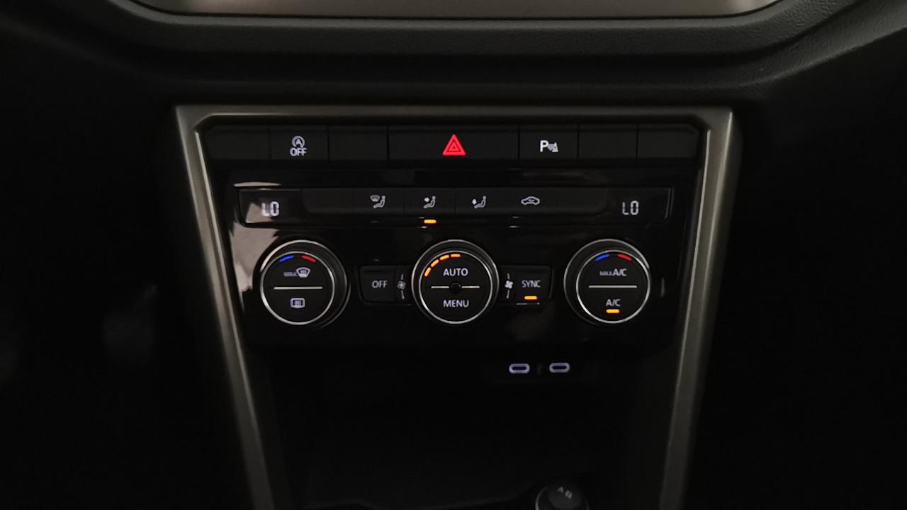 VOLKSWAGEN T-Roc 2017 - T-Roc 1.0 tsi Style 110cv