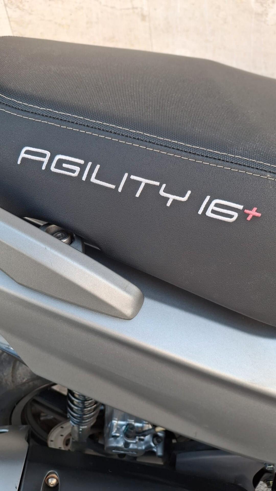 Kymco Agility 125i R16 + 125 CBS E5