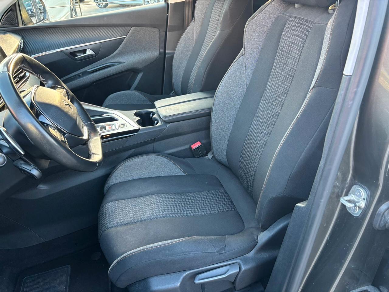 Peugeot 3008 BlueHDi 130 S&S Active