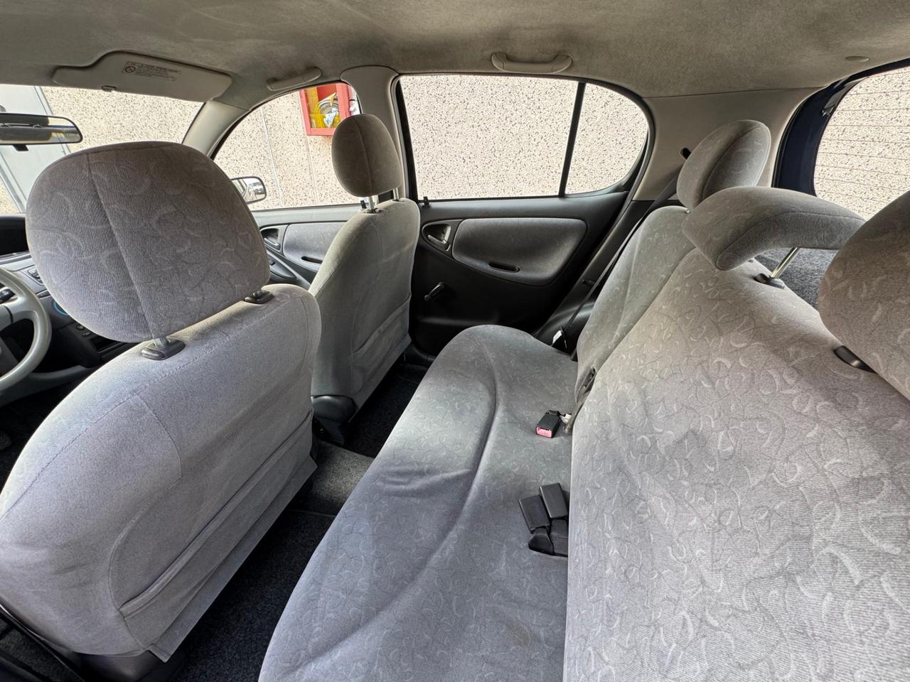 Toyota Yaris 5 Porte Yaris 5p 1.0