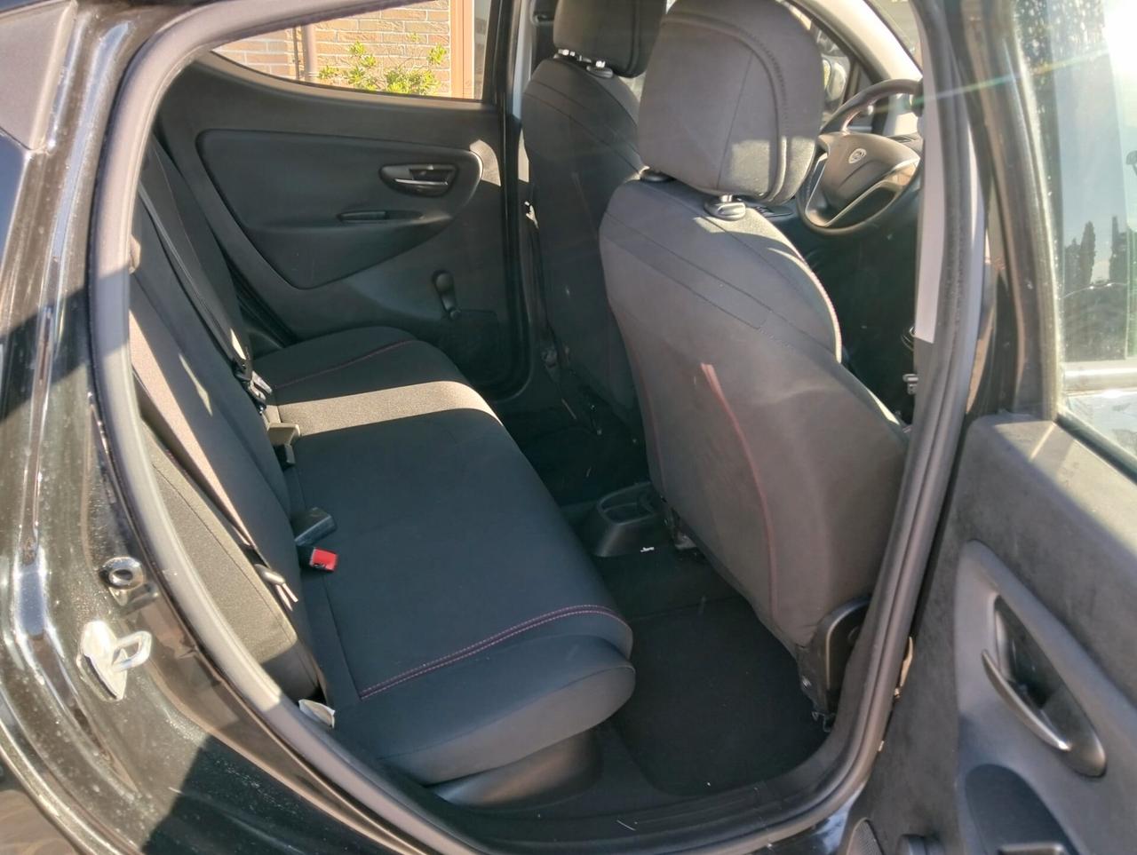Lancia Ypsilon 1.2 69 CV 5 porte GPL Ecochic Elefantino