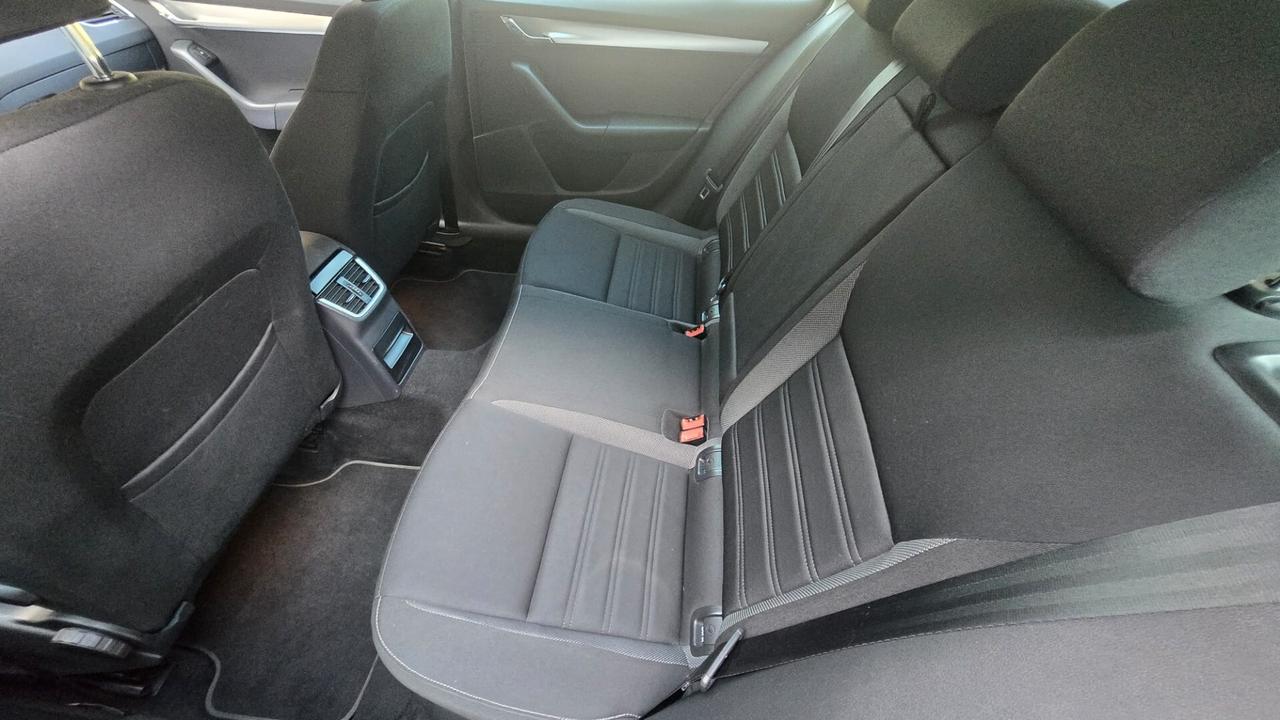 Skoda Octavia 1.5 DSG Wagon Executive G-Tec Metano