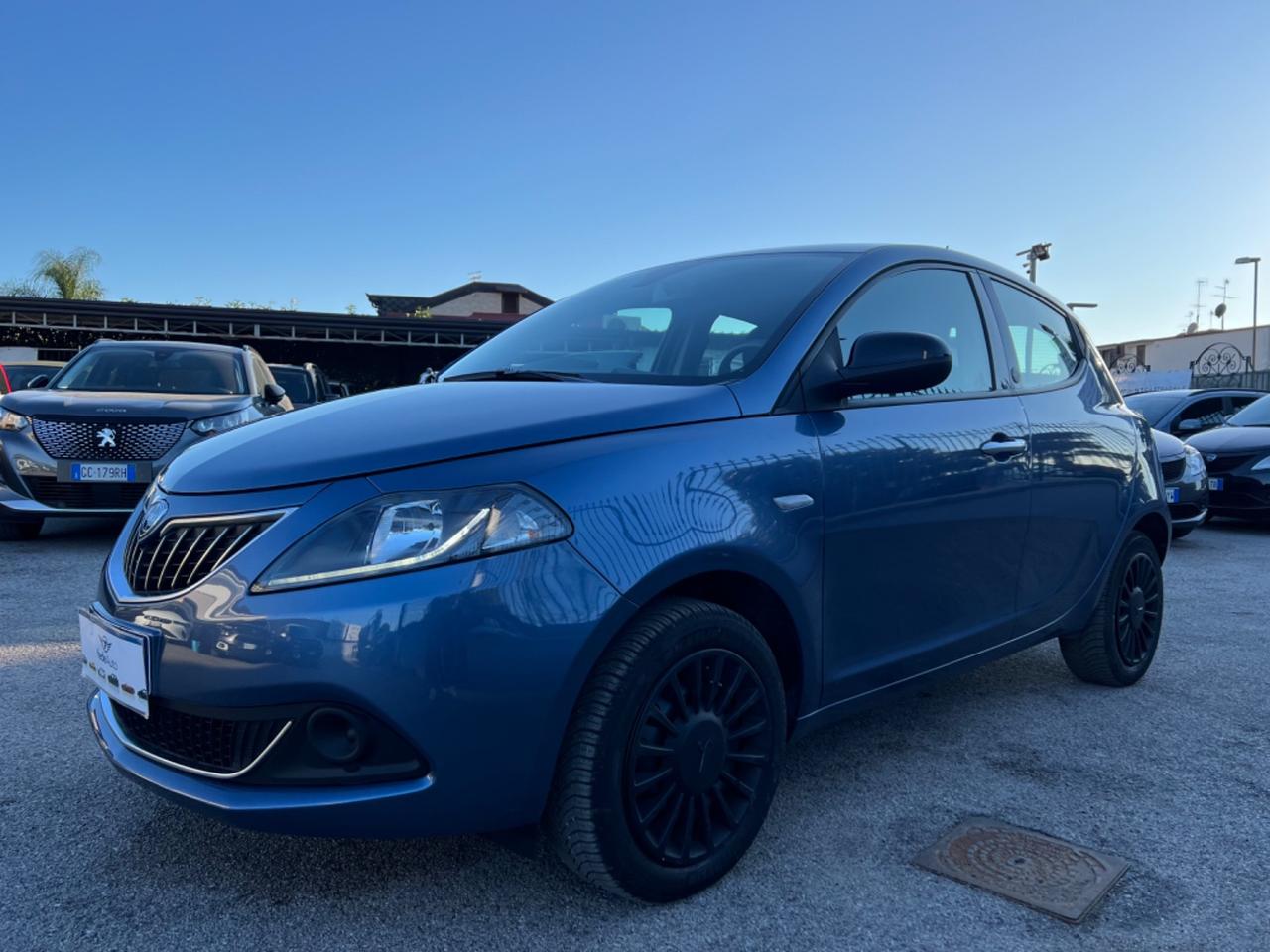 Lancia Ypsilon 1.0 GPL Hybrid Anno 2022