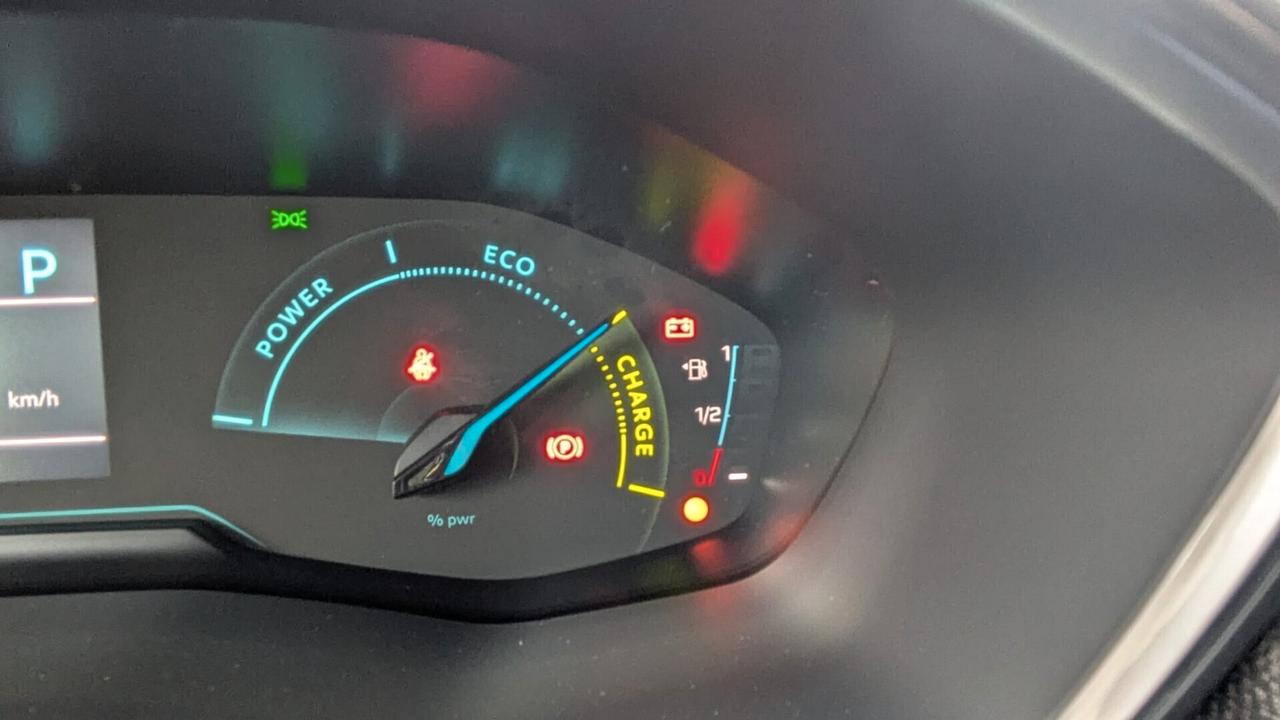 Peugeot 208 Hybrid 100 e-DCS6 BUSINESS