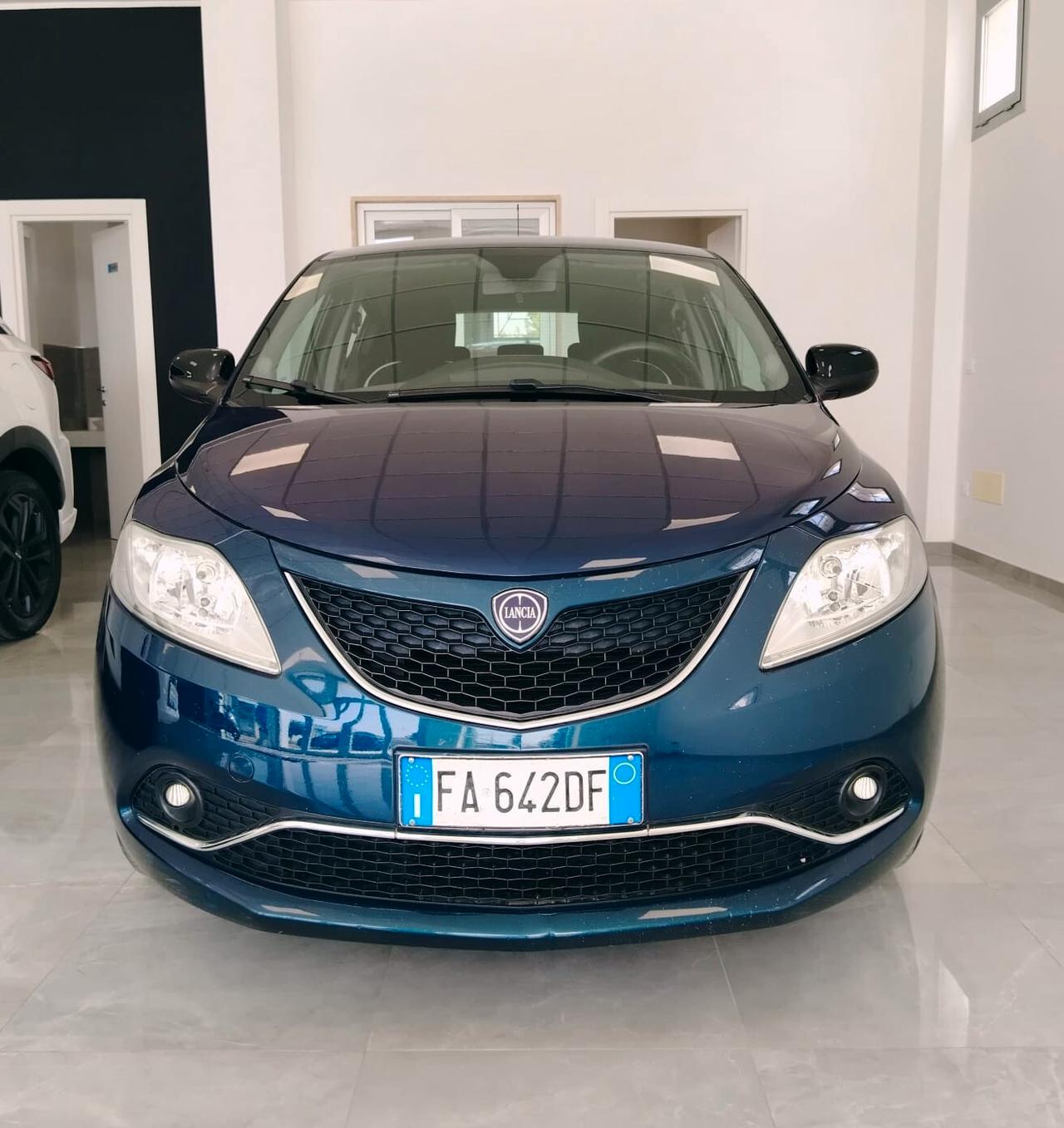 Lancia Ypsilon 1.2 69 CV 5 porte GPL Ecochic Gold