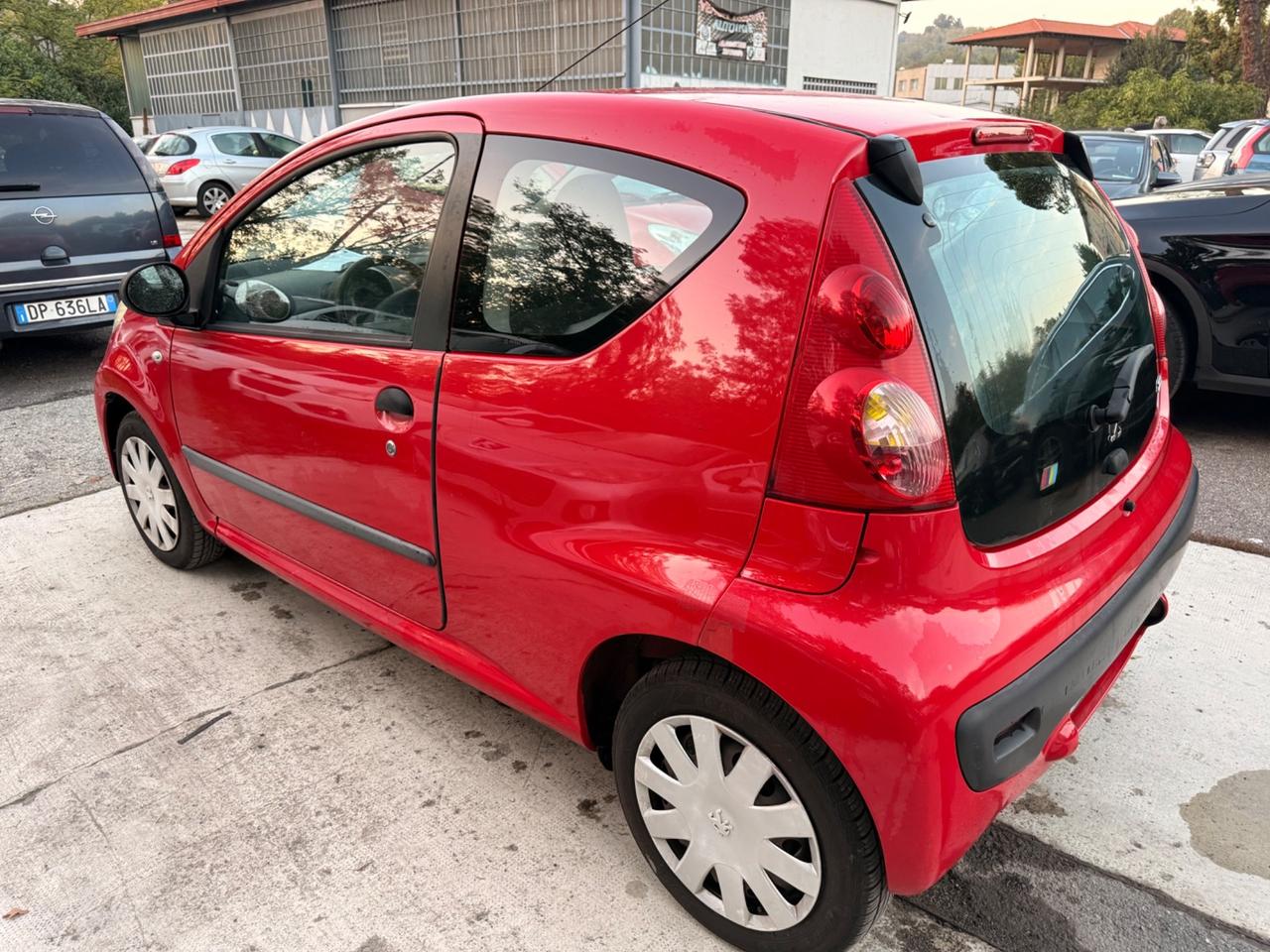 Peugeot 107 1.0 68CV 3p. Plaisir