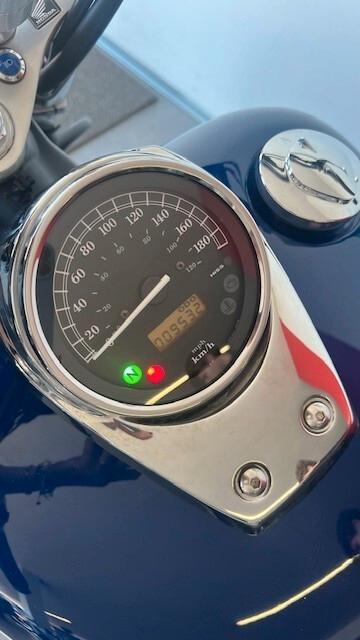 Honda Shadow 750 Silver/Blue