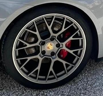 Porsche 911 (992) Carrera 4S