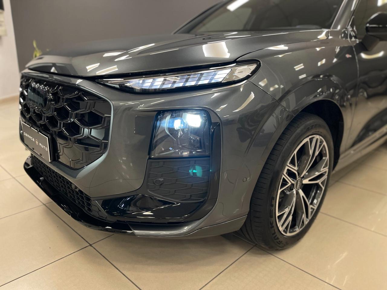 New Audi Q3 2.0TDI 150cvSline Tech plus