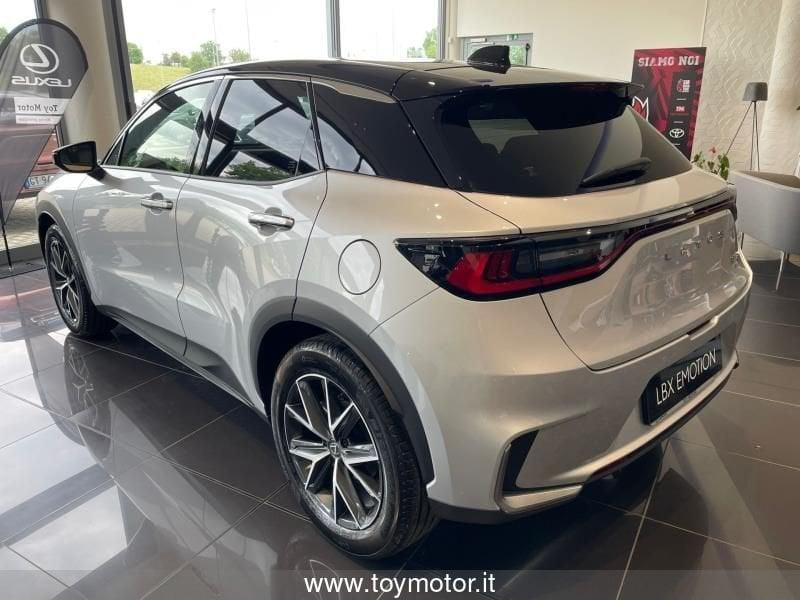Lexus LBX Hybrid Emotion