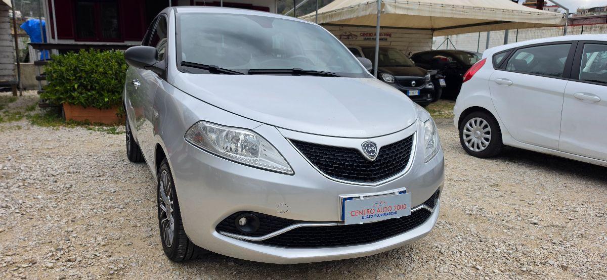 LANCIA Ypsilon 1.2 69 CV 5p. GPL Ecochic Silver