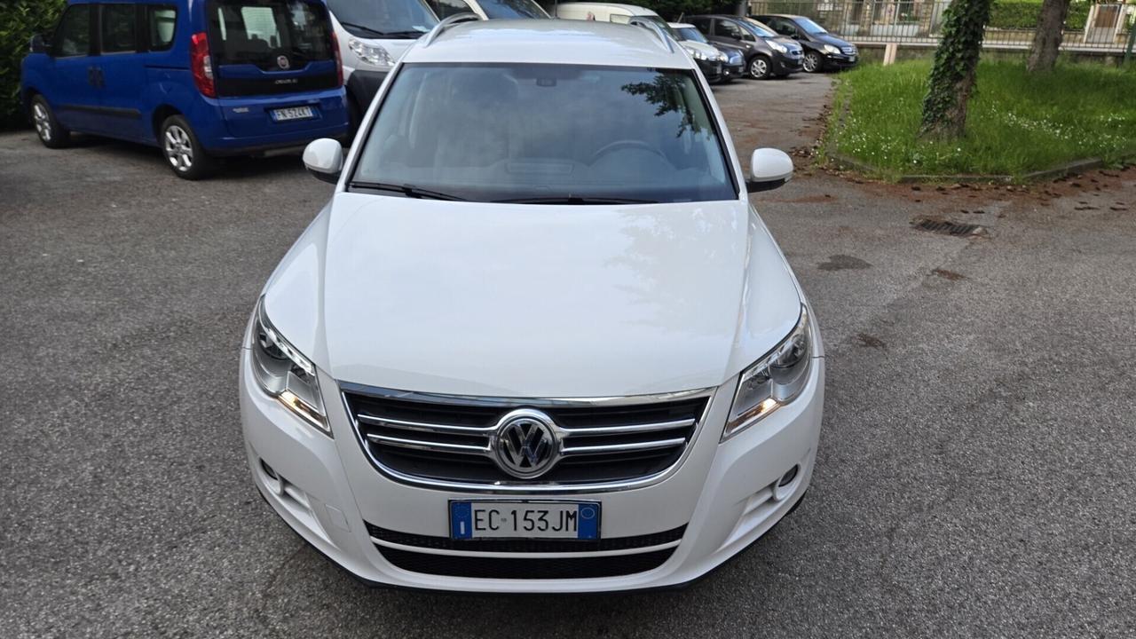 Volkswagen Tiguan 2.0 TDI DPF 4MOTION DSG Sport &