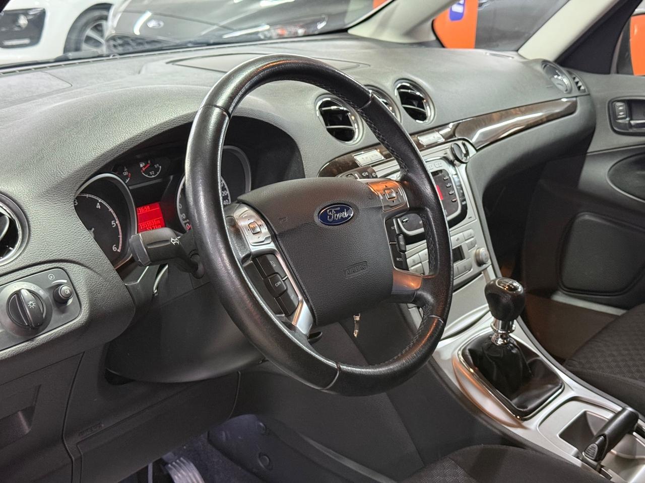 Ford Galaxy 2.0 da 140 CV - Gancio Traino Estraibile 7 posti