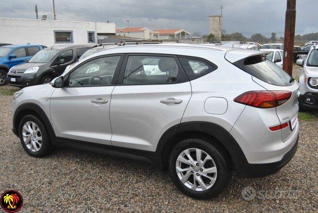 HYUNDAI TUCSON 1.6 CRDi X TECH