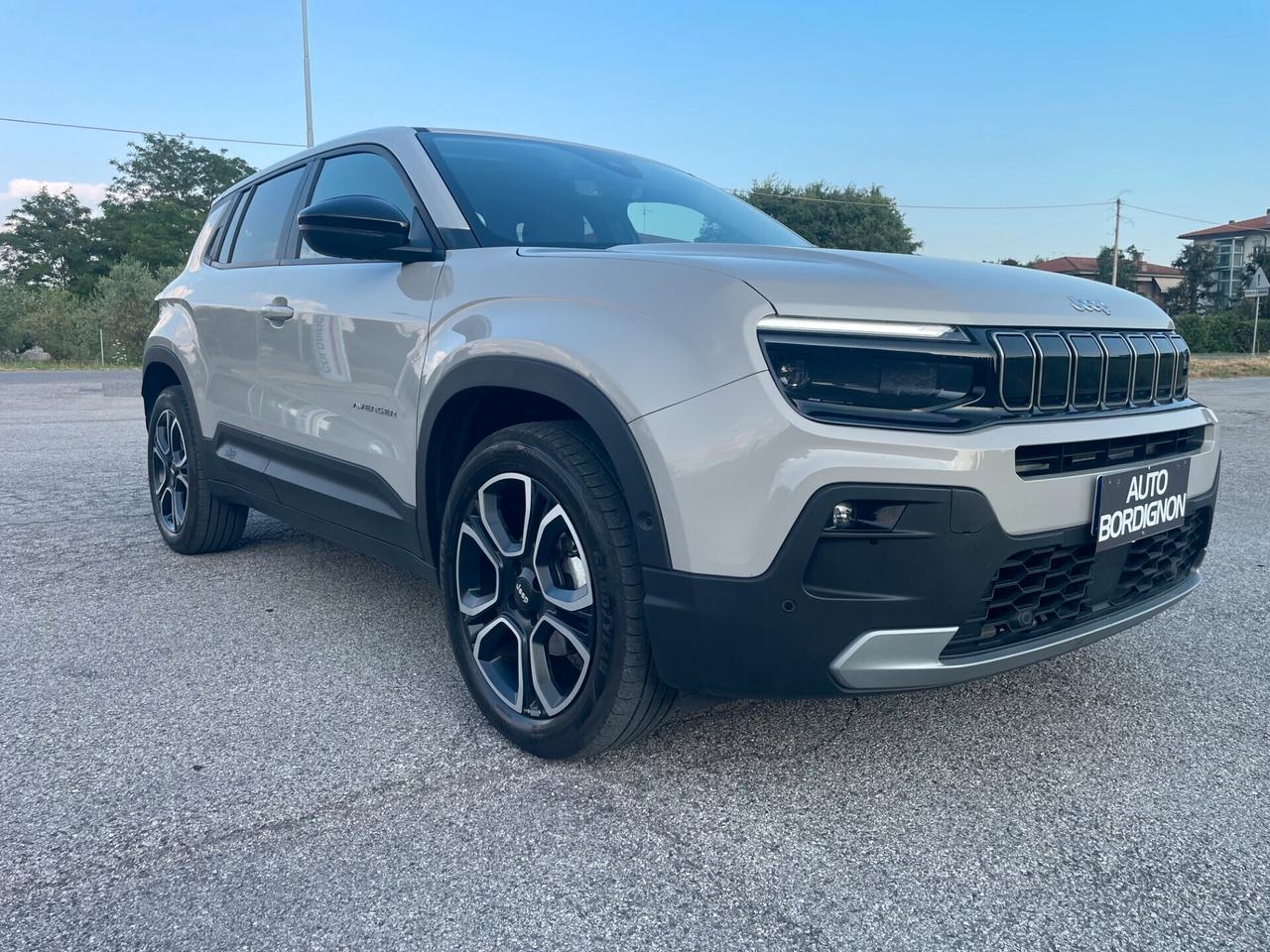 Jeep Avenger 1.2 Turbo 100 CV Summit si neopatenati