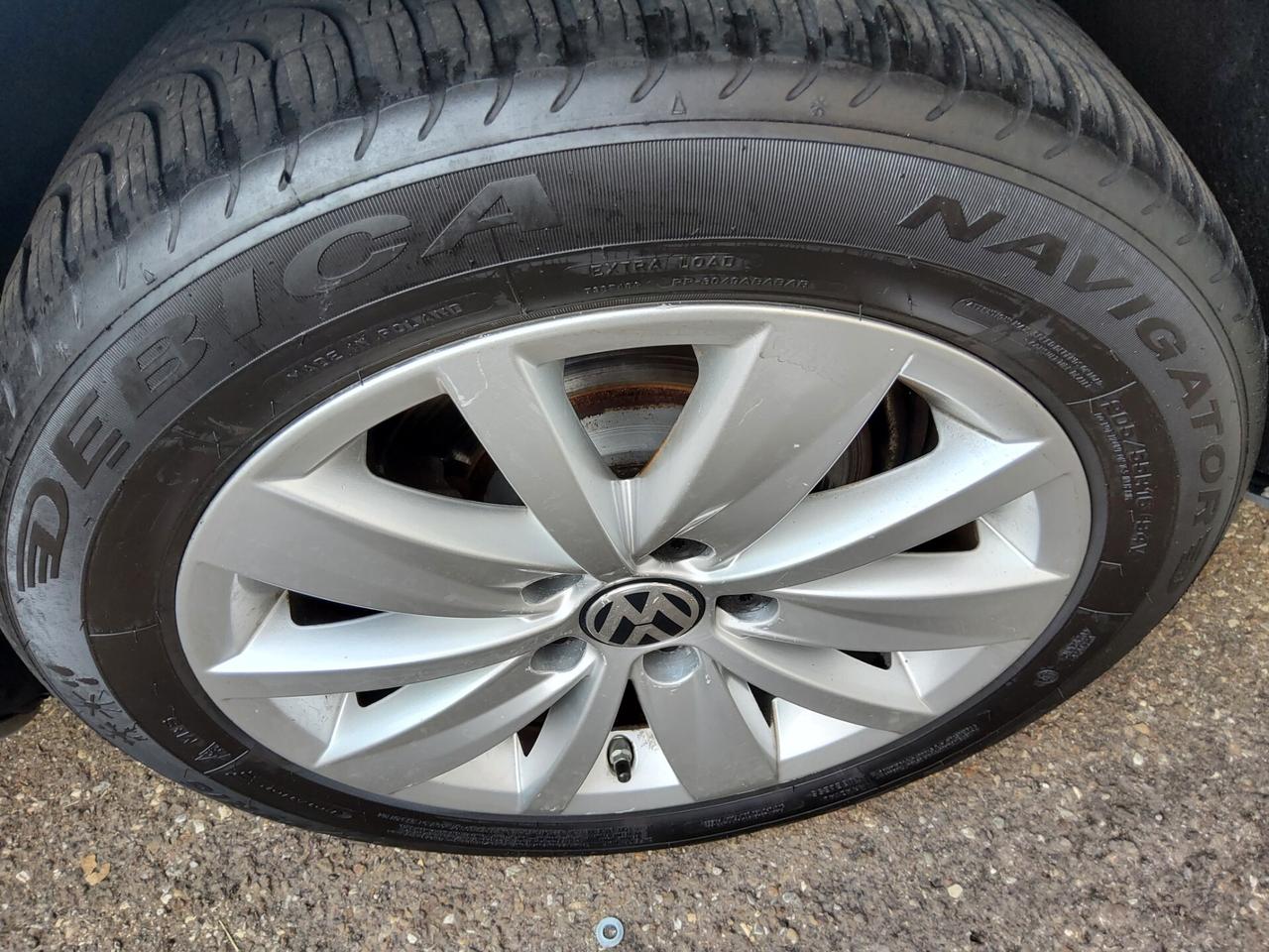 Volkswagen Passat Var. Bs. 1.6 TDI DSG Comf. BMT