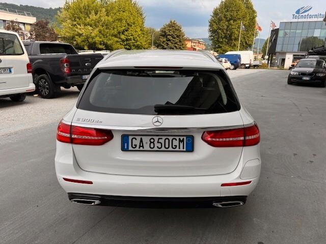Mercedes-benz E 300 de S.W. Auto EQ-Power Business Sport ""ACC""