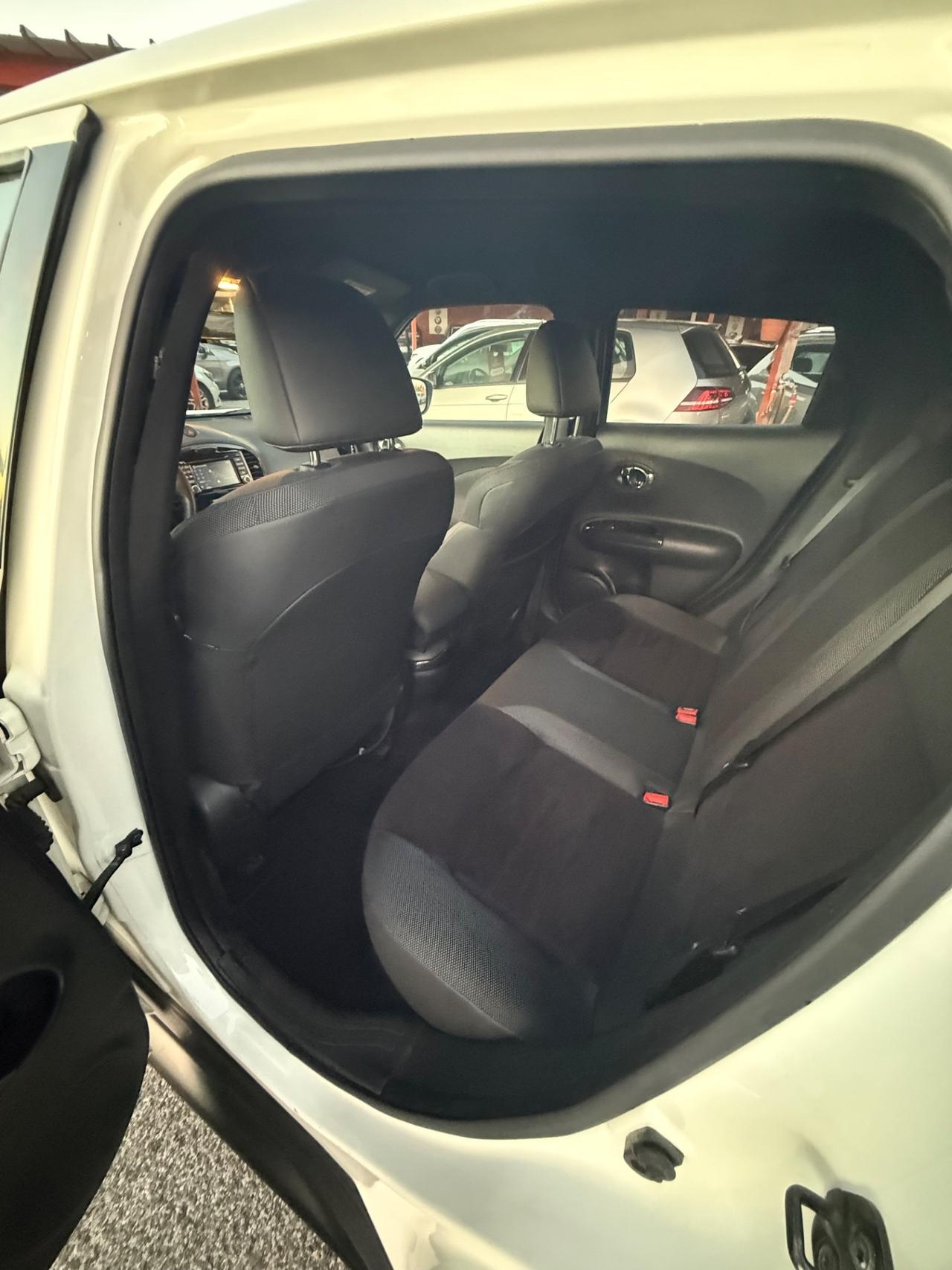 Juke 1.5 dCi- N-Connecta-(( 50 MILA KM -UNIPRO ))