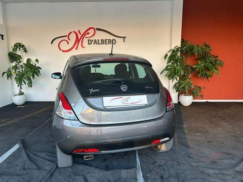 Lancia Ypsilon 1.0 FireFly 70cv Hybrid Gold