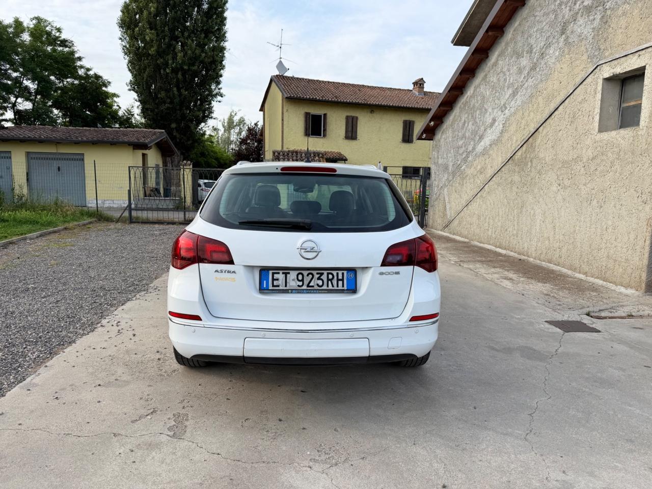 Opel Astra 1.6 CDTI EcoFLEX S&S Sports Tourer Cosmo euro 6