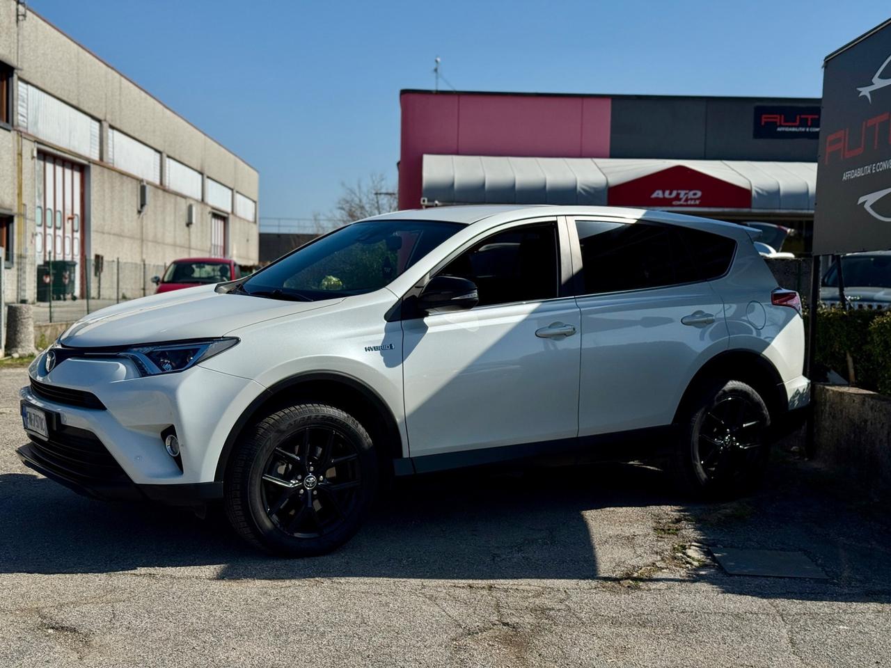 Toyota RAV 4 2.5 Hybrid 2WD 155CV 2018
