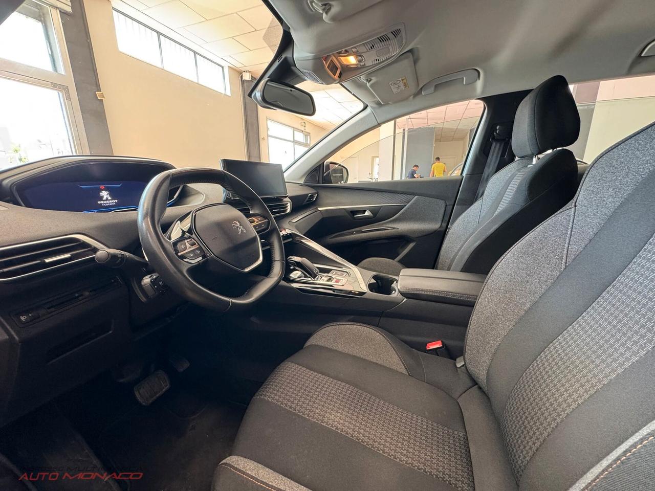 Peugeot 3008 BlueHDi 130cv EAT8 Active 2021