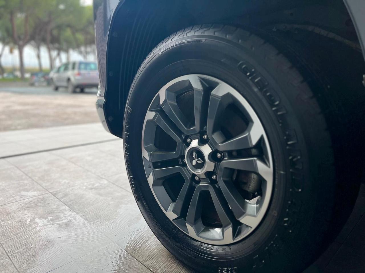 MITSUBISHI L200 2.3 D Double Cab 4x4 *2021* *UNICOPRO* *FULL*