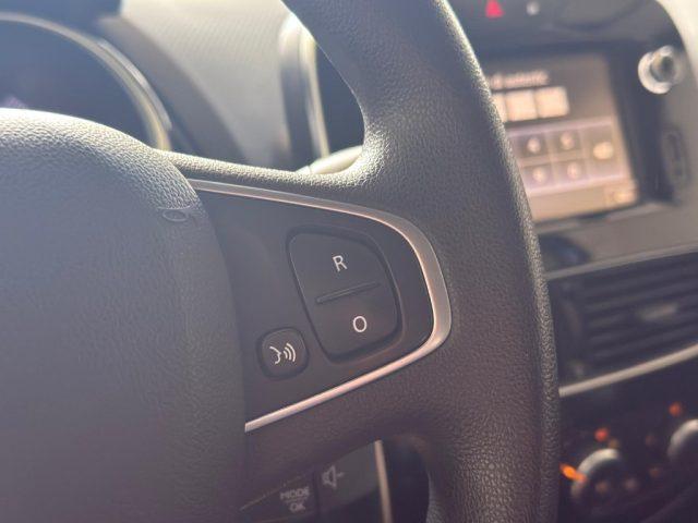 RENAULT Clio dCi 8V 75 CV 5 porte Moschino Intens