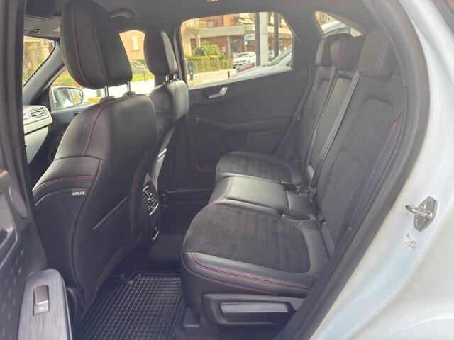 FORD KUGA ST-Line X PHEV