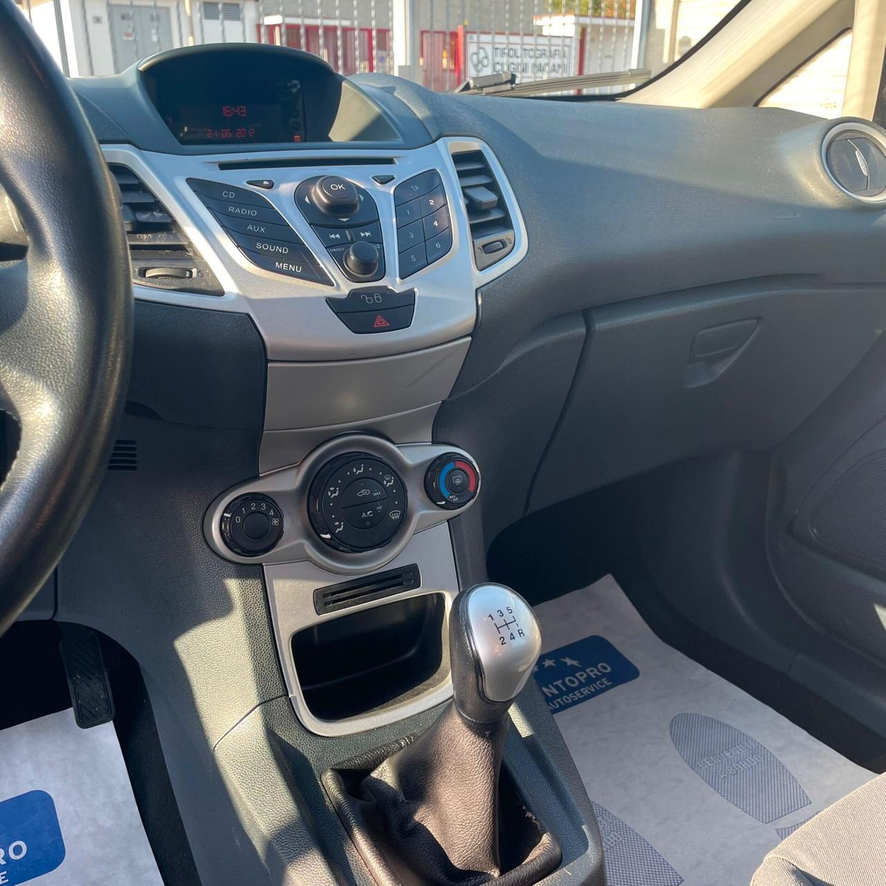 Ford Fiesta 1.2 82 CV 5 porte Titanium