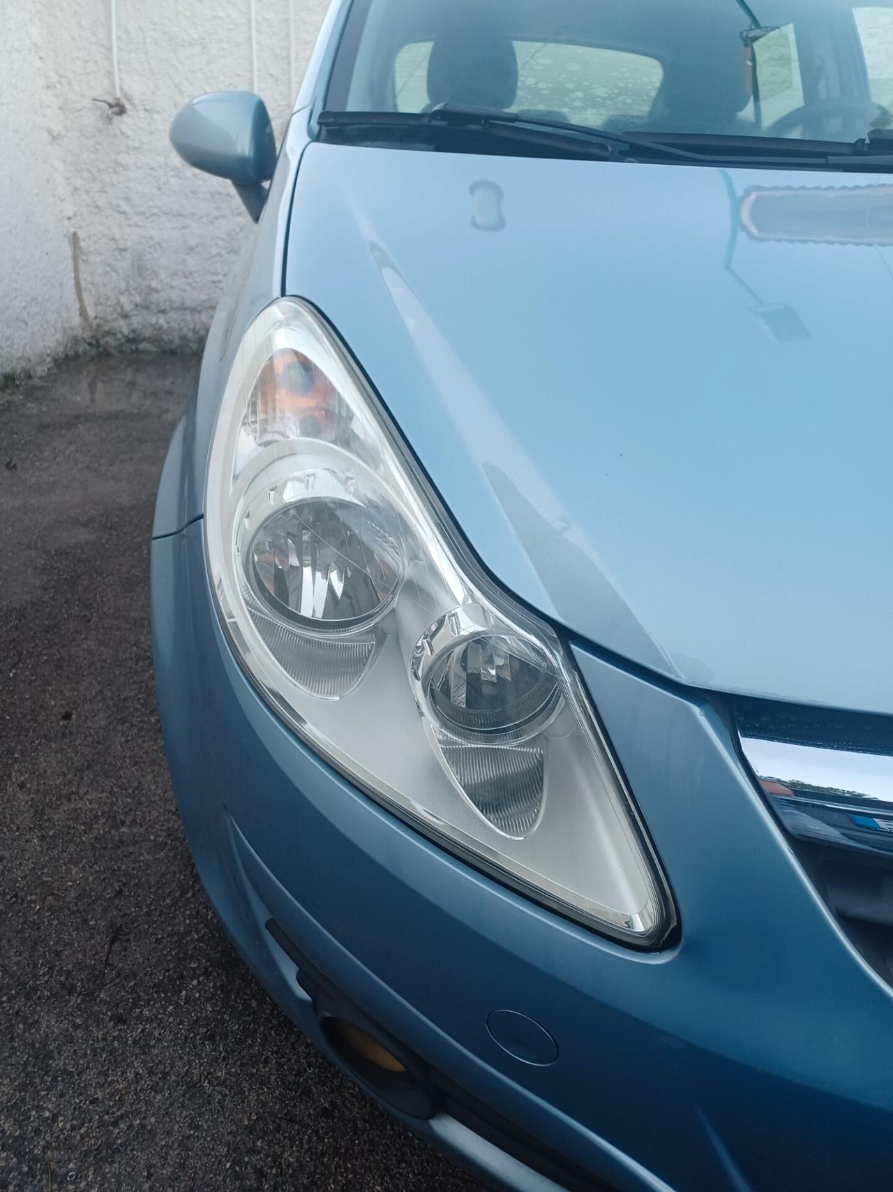 Opel Corsa 1.2 5 porte Cosmo PERFETTA