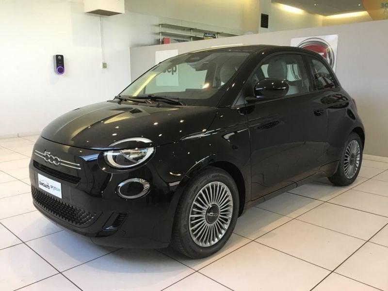 FIAT 500 Hybrid Hybrid Icon MY26 PACK COMFORT