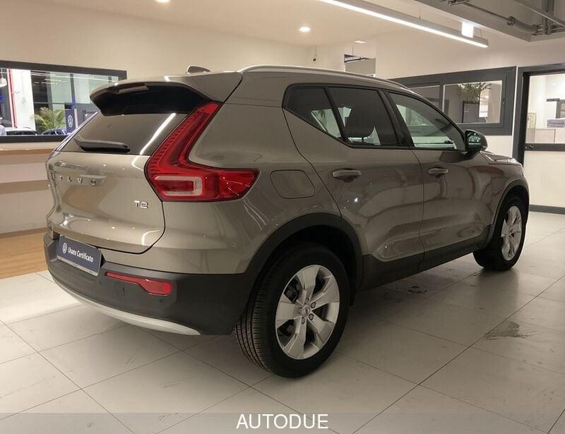 Volvo XC40 1.5 T2 MOMENTUM CORE GEARTRONIC