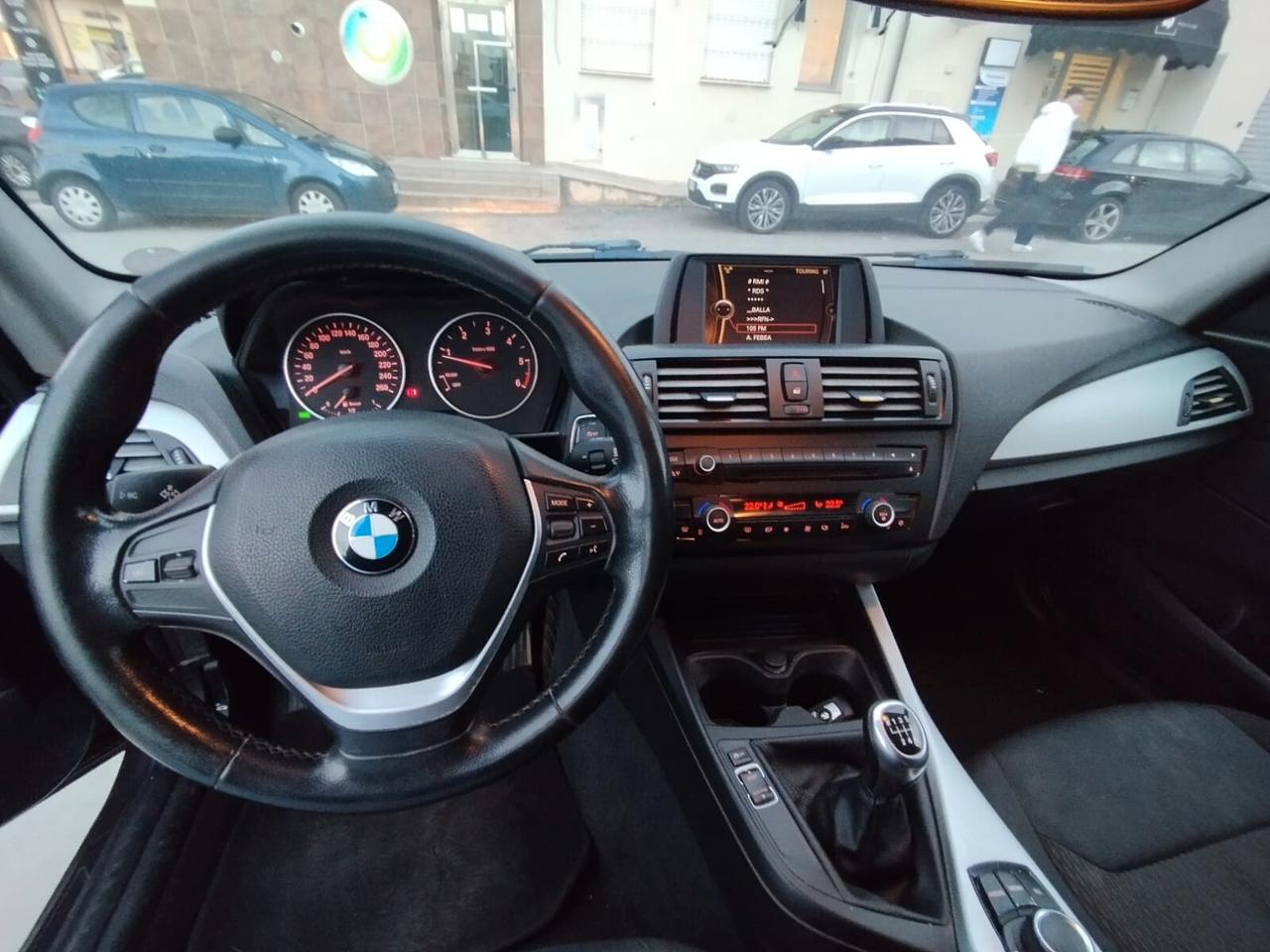 Bmw Serie 1 116d 5p. Unique