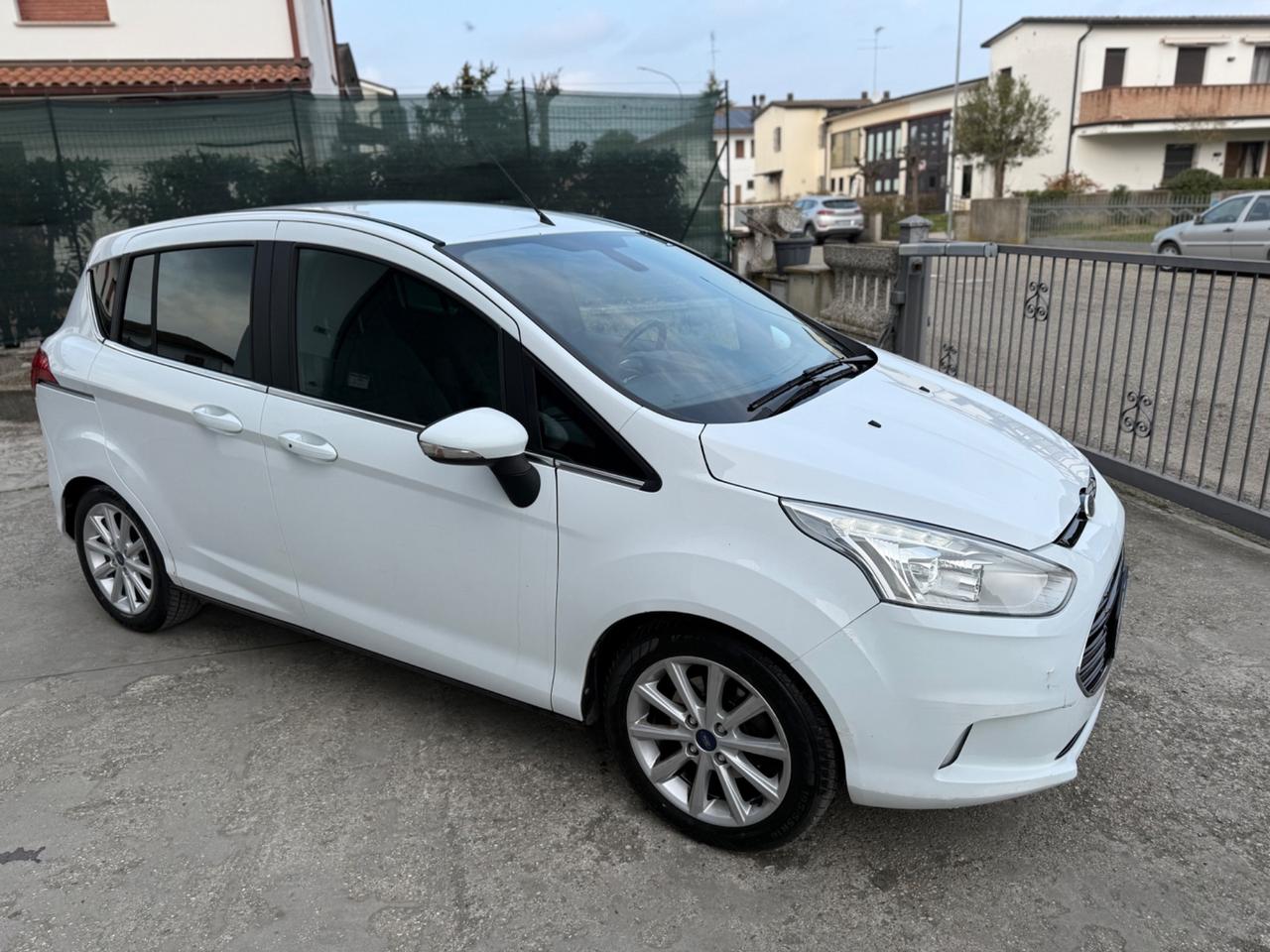 Ford B-Max 1.4 GPL DI SERIE NEOPATENTATI FULL OPT