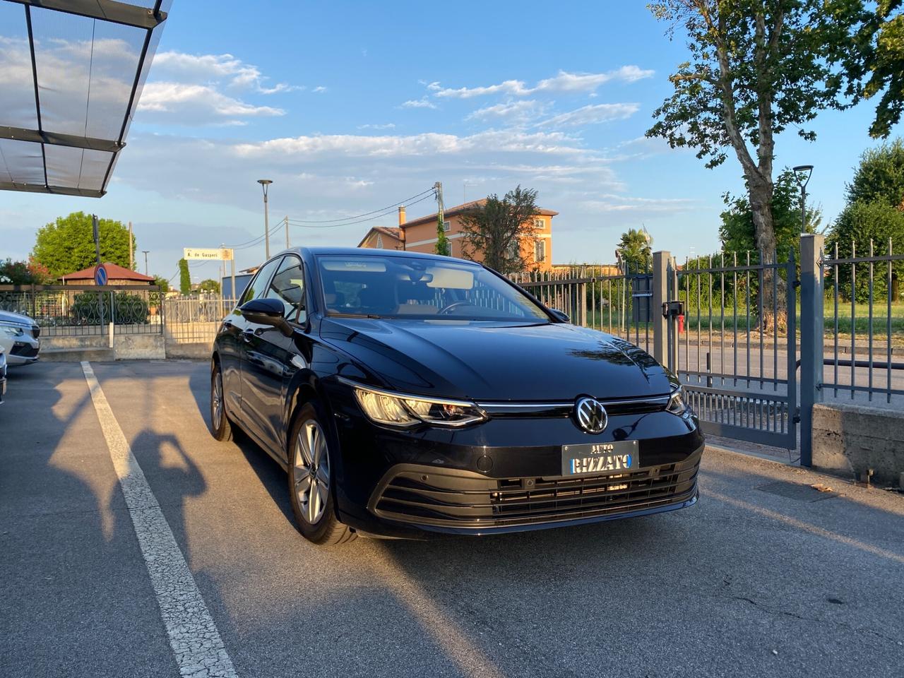 Volkswagen Golf 1.0 TSI EVO Life- OK NEOPATENTATI