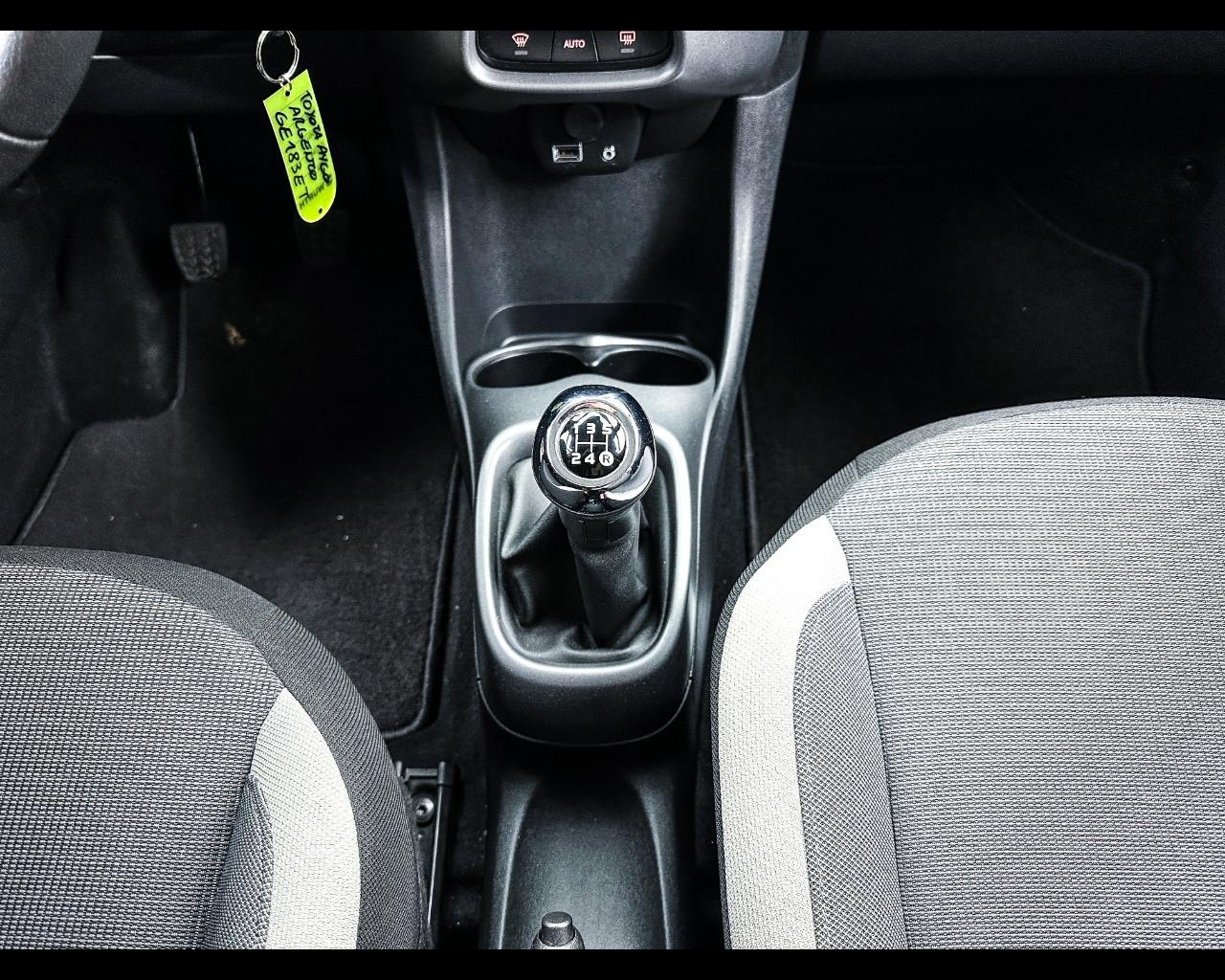 TOYOTA Aygo 2ª serie - Aygo Connect 1.0 VVT-i 72 CV 5 porte x-wave