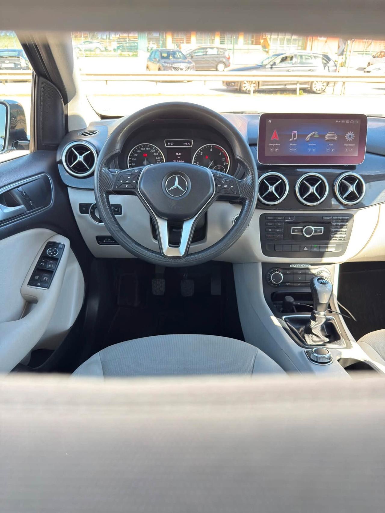 Mercedes-benz B 180 CDI BlueEFFICIENCY Premium