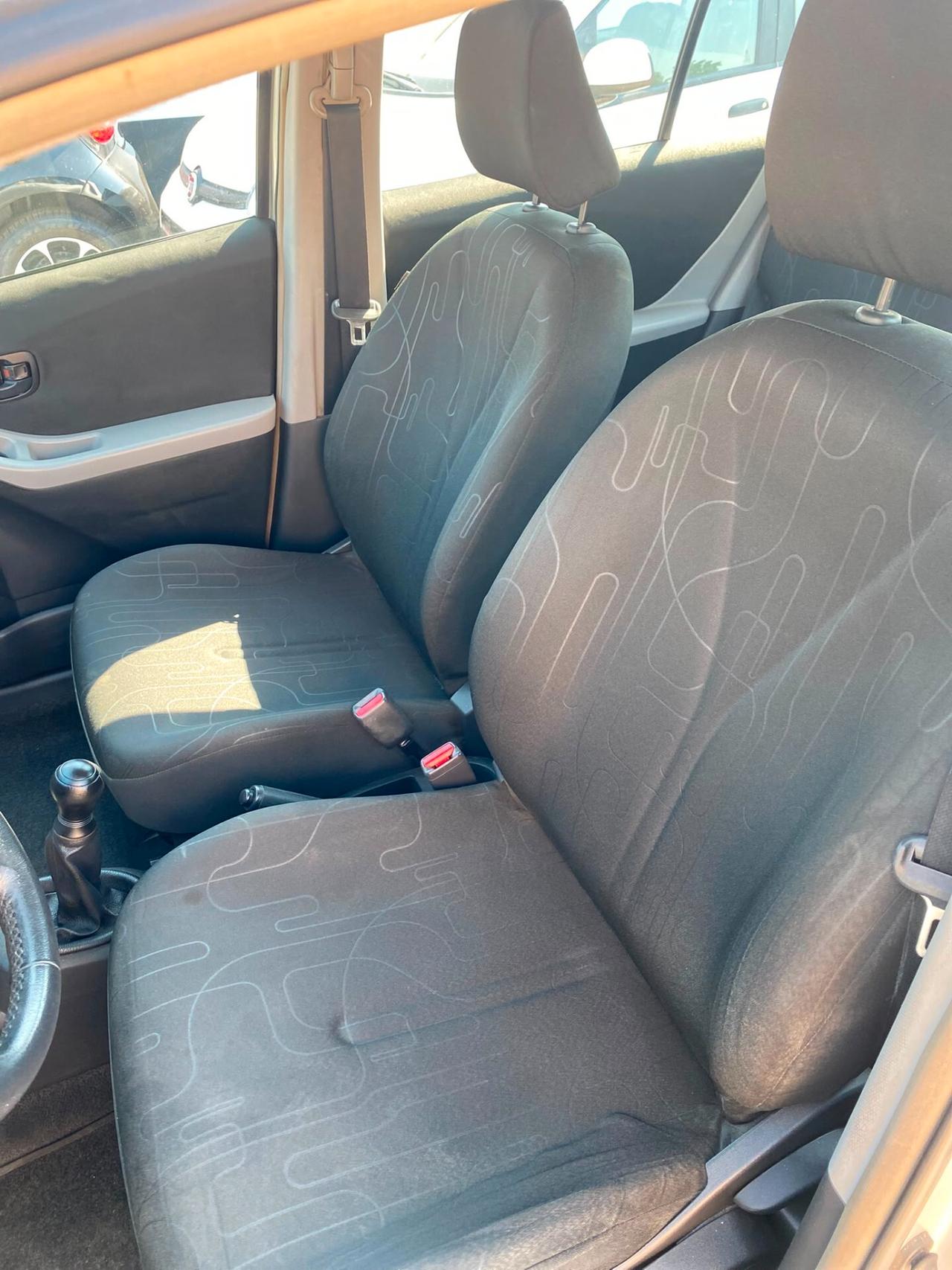 Toyota Yaris 1.0 5 porte