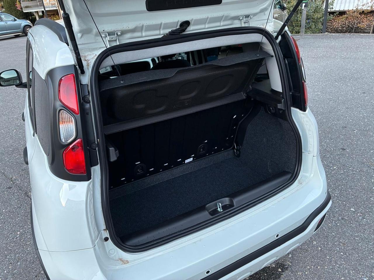 Fiat Pandina 1.0 FireFly 65 CV Hybrid Cross