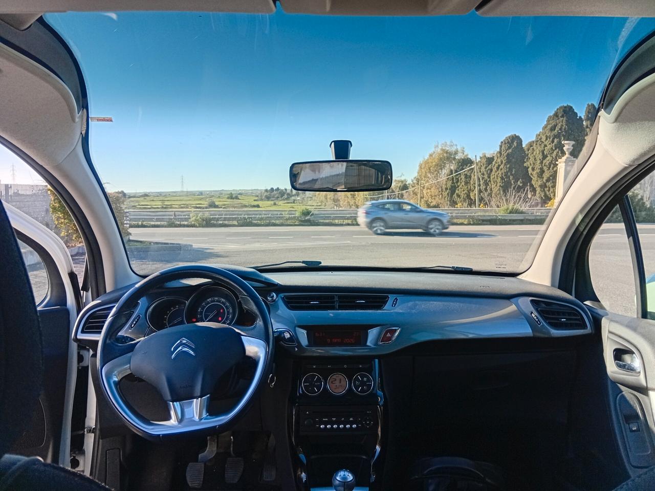 Citroen C3 1.4 VTi 95 Exclusive Style TETTO PANORAMICO