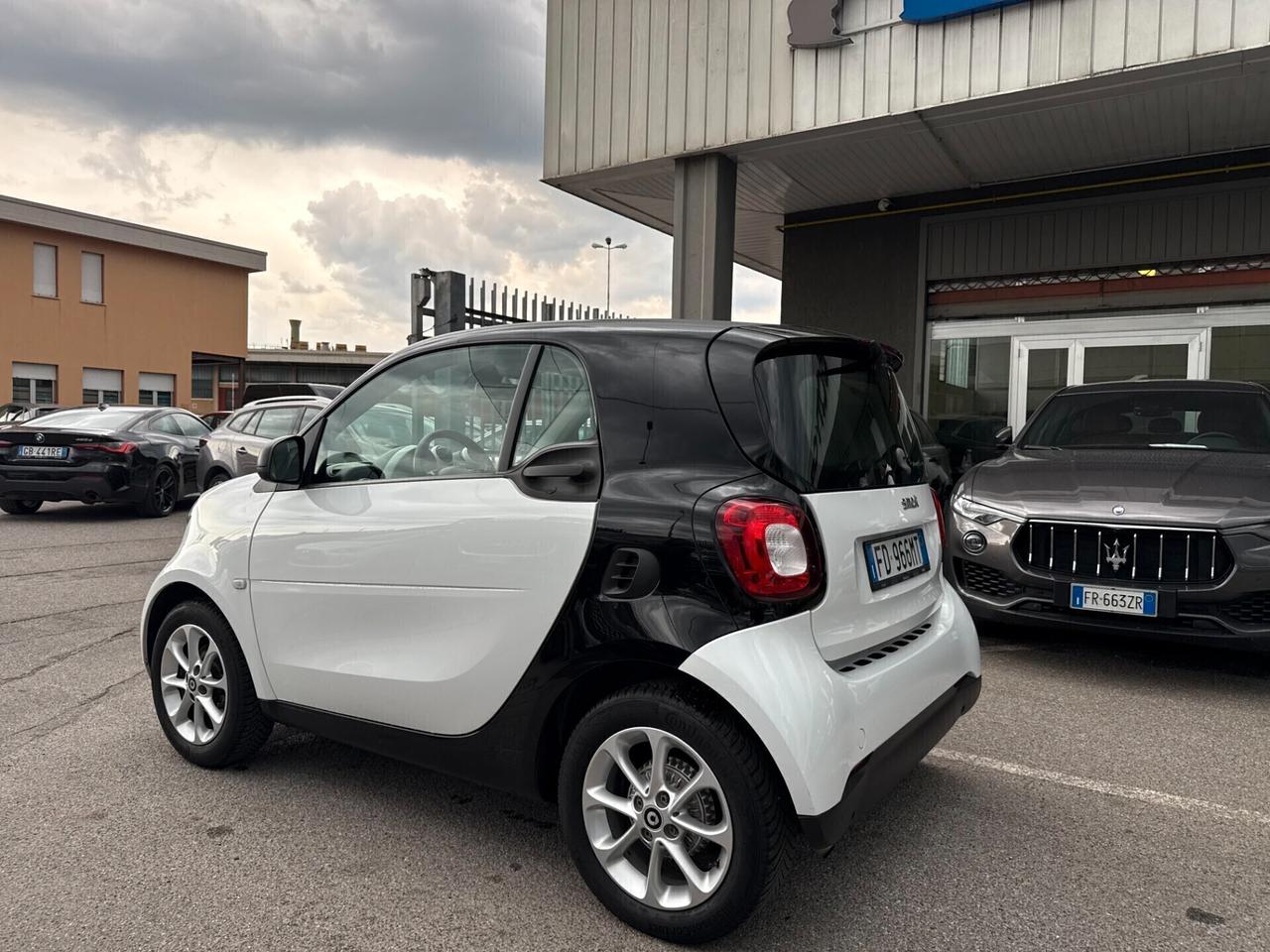 smart forTwo 1.0 71cv NEOPATENTATI